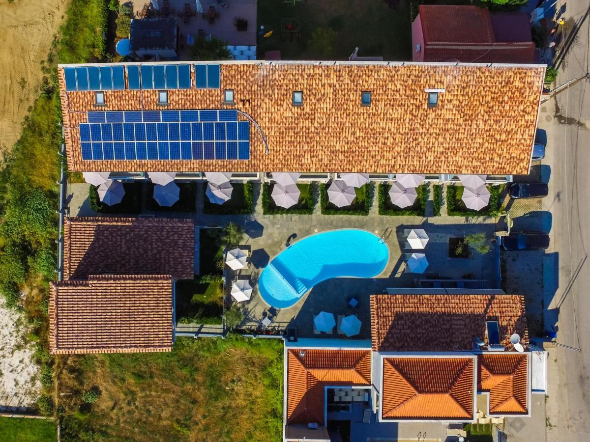 Theros Villas & Suites Chrisi Ammoudia Esterno foto