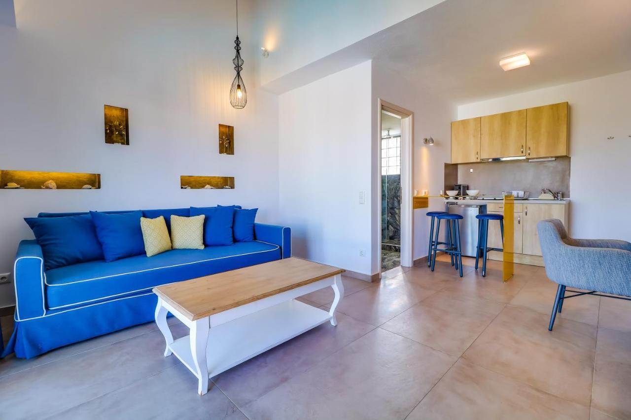 Theros Villas & Suites Chrisi Ammoudia Esterno foto