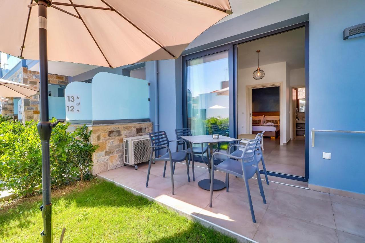 Theros Villas & Suites Chrisi Ammoudia Esterno foto