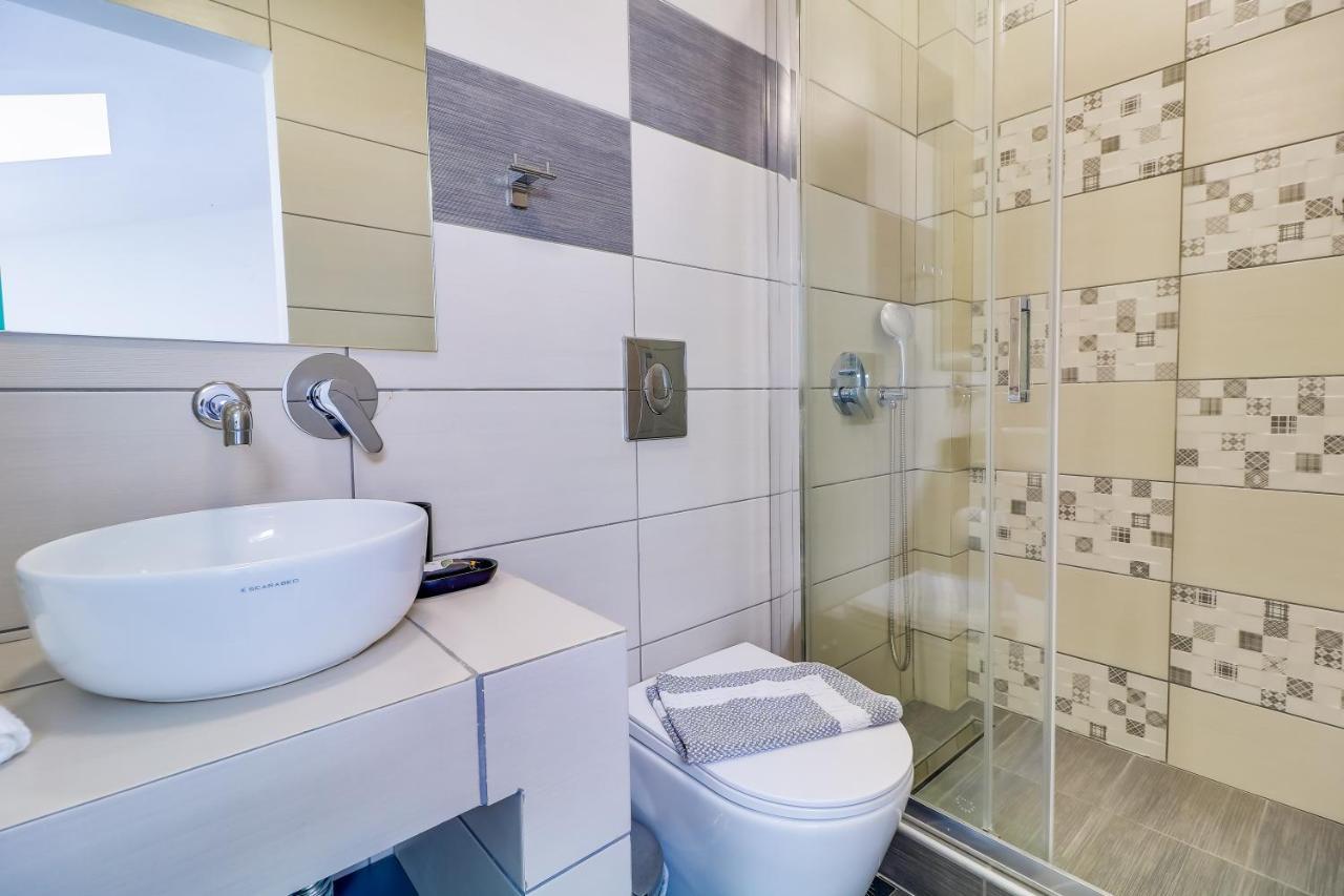 Theros Villas & Suites Chrisi Ammoudia Esterno foto